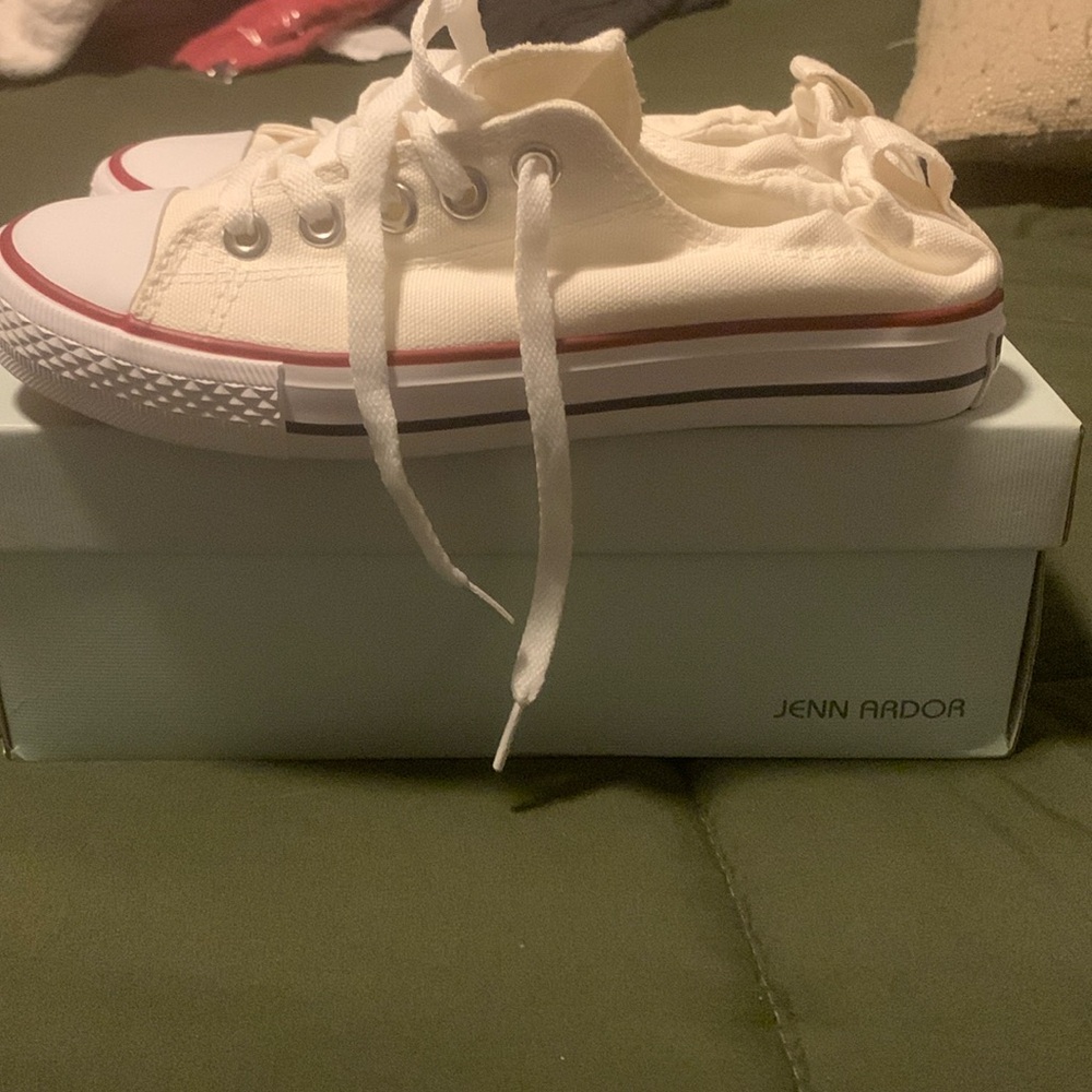 Size 8 Jenn Ardor shoes never worn